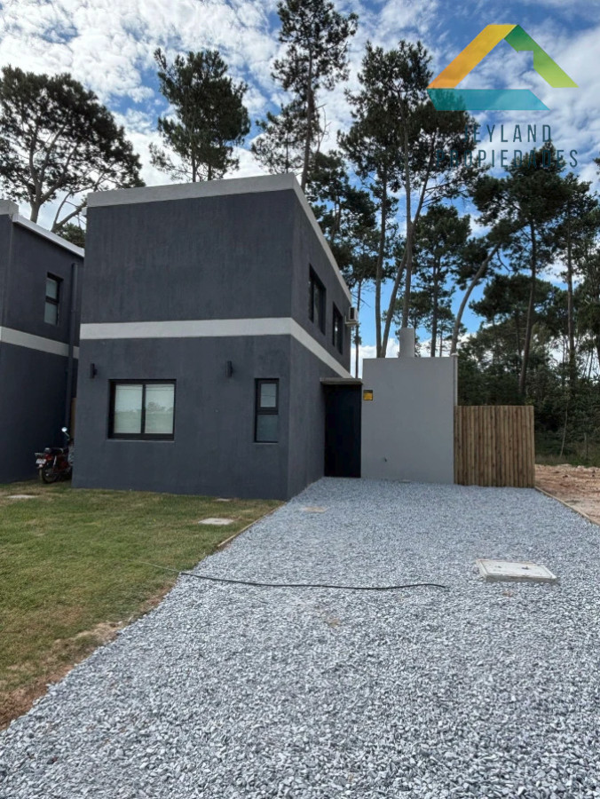 Casa ID.266 - SE VENDE CASA EN PARQUE BURNETT 