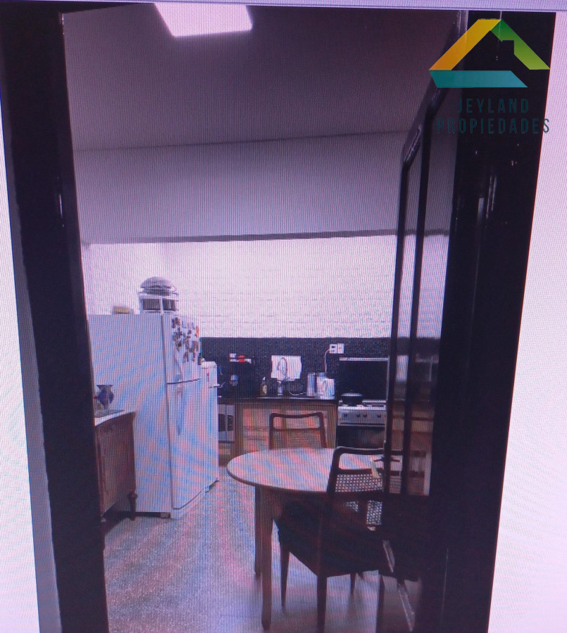 Casa ID.203 - SE ALQUILA CASA EN SAN CARLOS CON  LOCAL COMERCIAL 