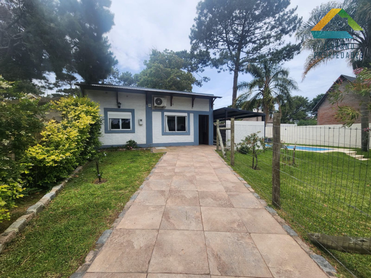 Casa ID.354 - SE ALQUILA CASA EN PINARES 