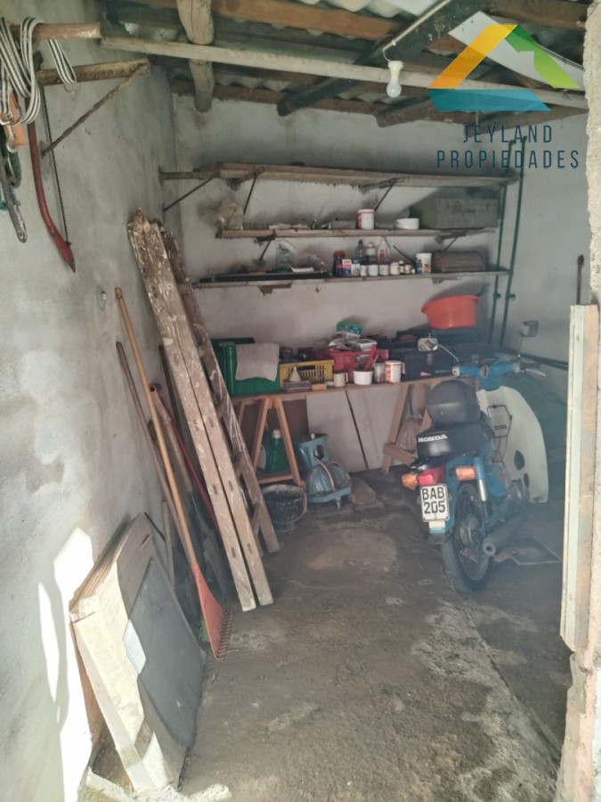 Casa ID.249 - SE VENDE CASA EN BARRIO RIVERA MAS 2 APTOS 