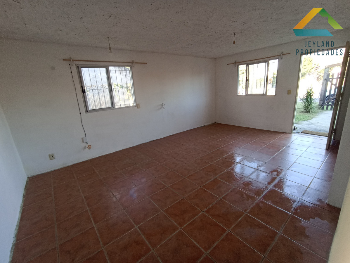 Casa ID.124 - SE ALQUILA CASA 3 DORM EN BARRIO LA CANDELARIA