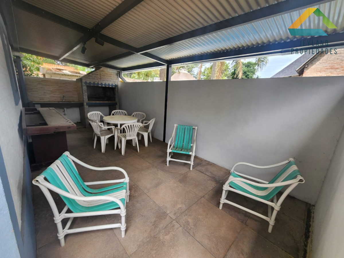 Casa ID.354 - SE ALQUILA CASA EN PINARES 