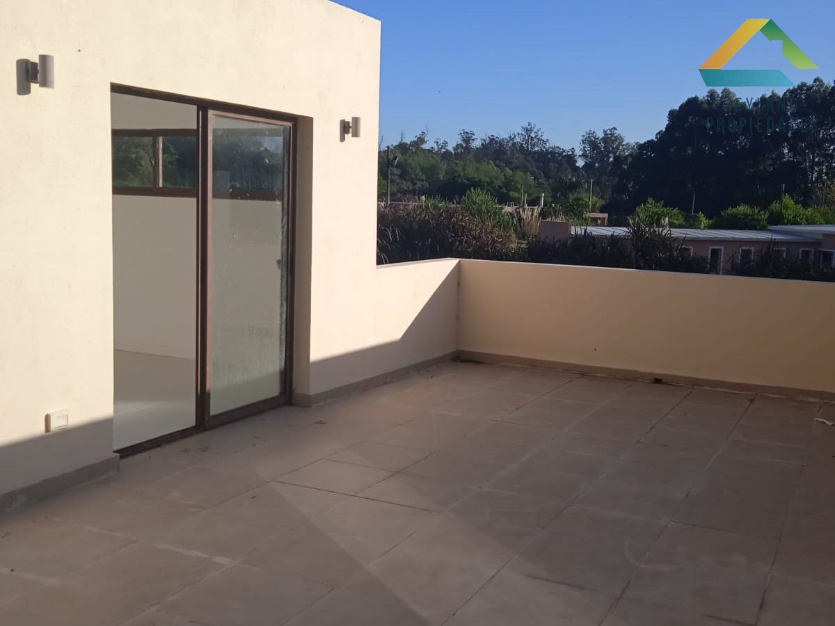 Casa ID.14 - SE VENDE CASA 3 DORMITORIOS EN JARDINES DE CORDOBA