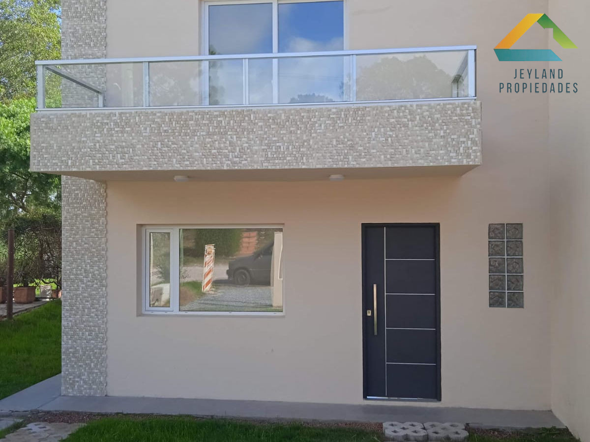Casa ID.24 - SE VENDE EXCELENTE CASA 3 DORM EN ALTOS DEL PINAR 