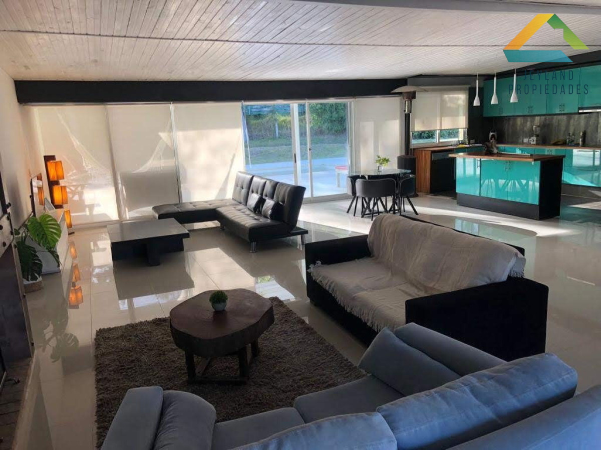 Casa ID.26 - SE VENDE MODERNA CASA 4 DORM EN PUNTA BALLENA BÂ° PRIVADO