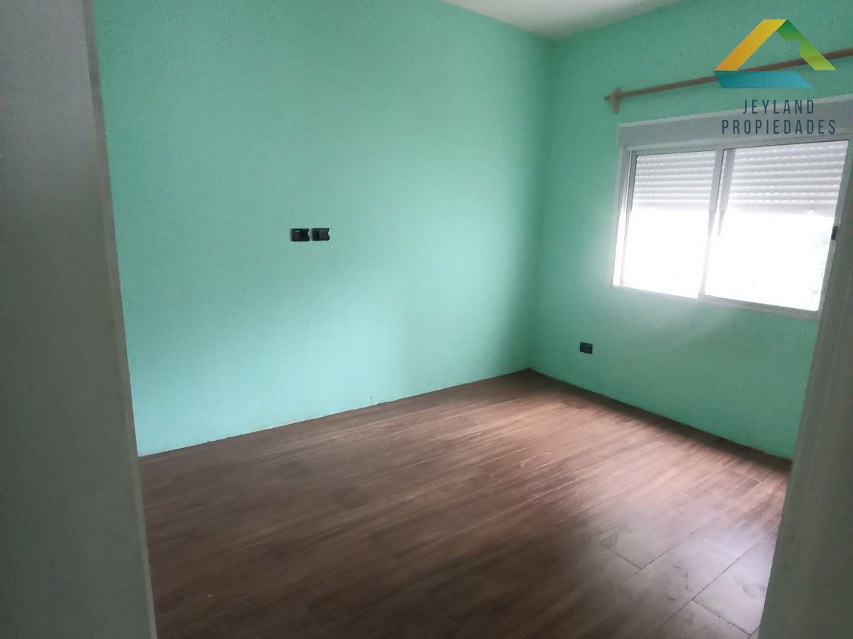 Casa ID.5 - SE VENDE CASA AMPLIA CON OFICINA AL FRENTE CENTRO DE MALDONADO