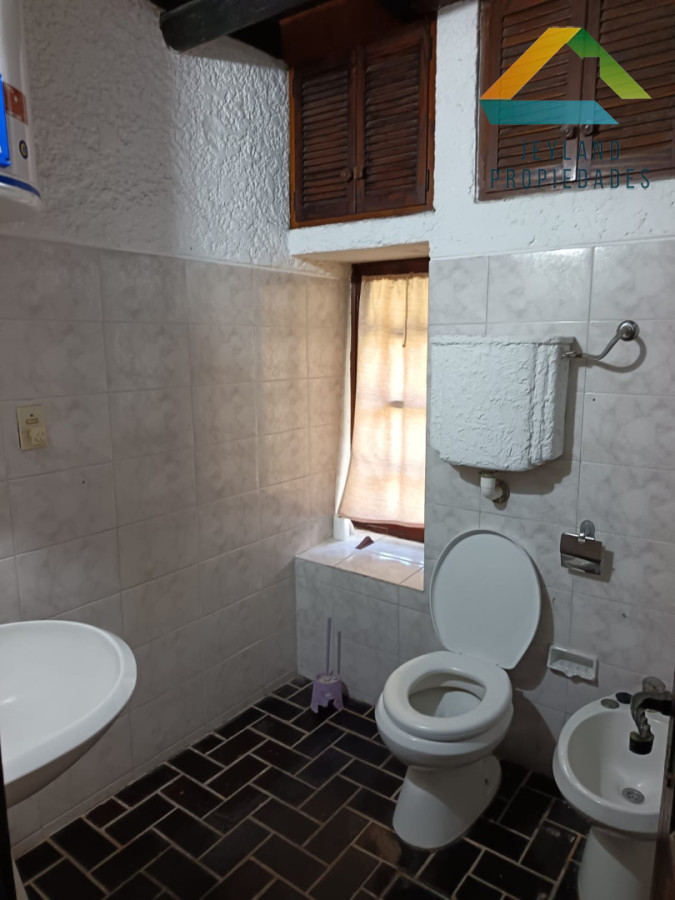 Casa ID.534 - SE ALQUILA CASA DE 3 DORMITORIOS CANTEGRIL 