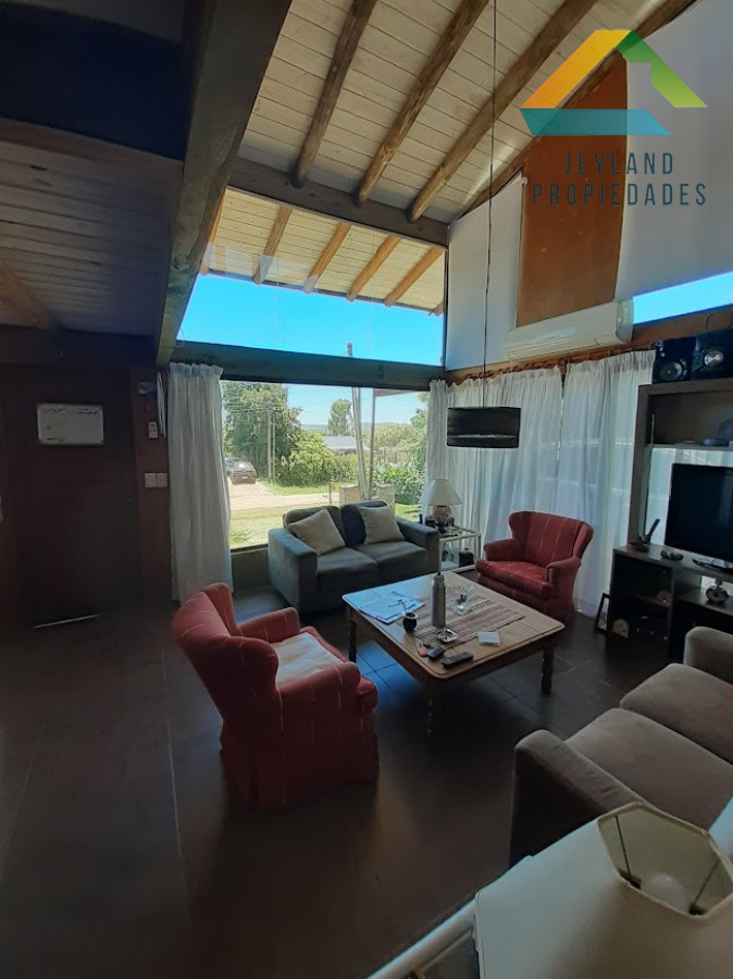 Casa ID.340 - SE ALQUILA CASA EN EL TESORO 