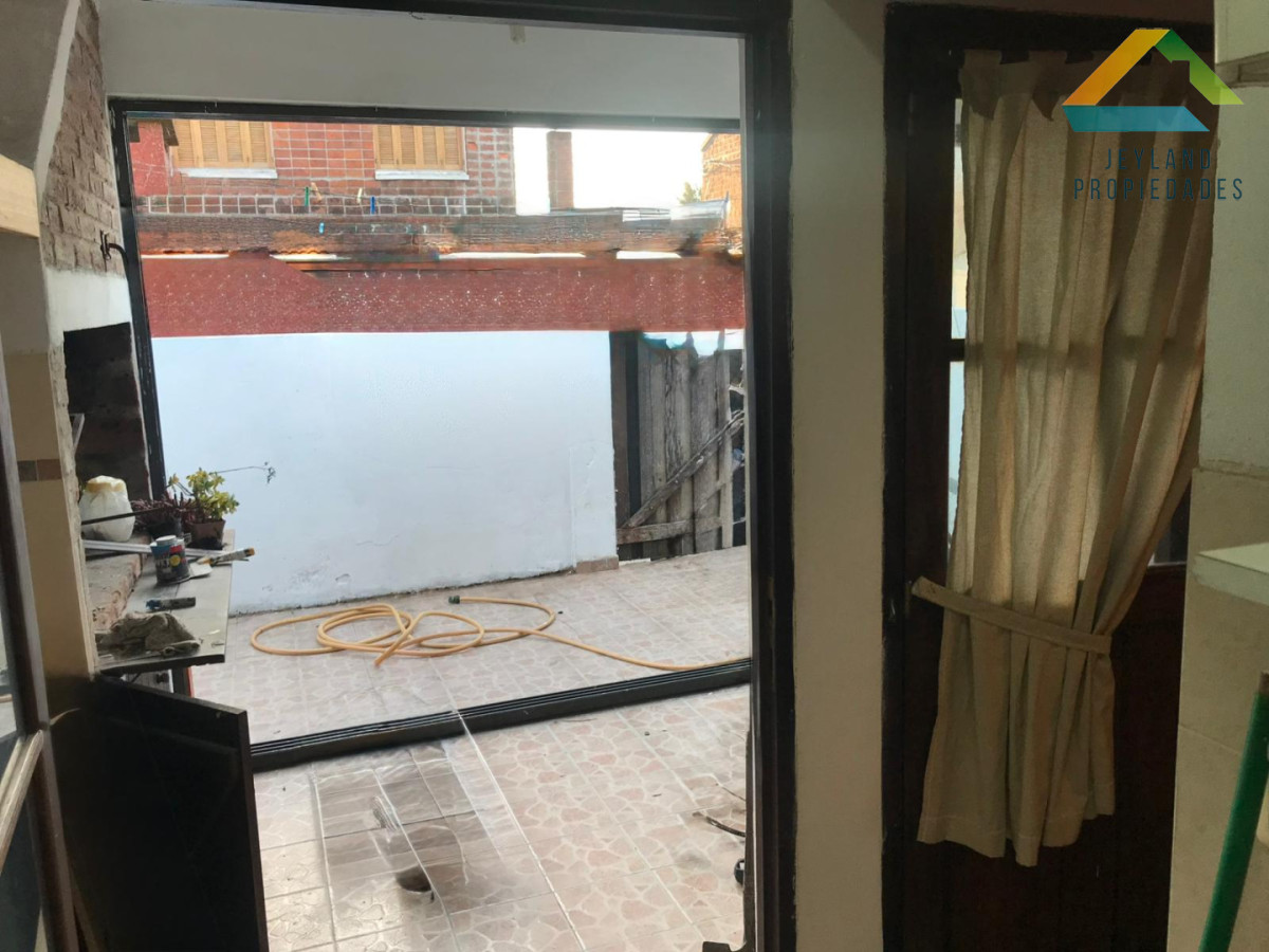 Casa ID.549 - SE VENDE VIVIENDA COVISANCAR 1, DE 3 DORMITORIOS SAN CARLOS 