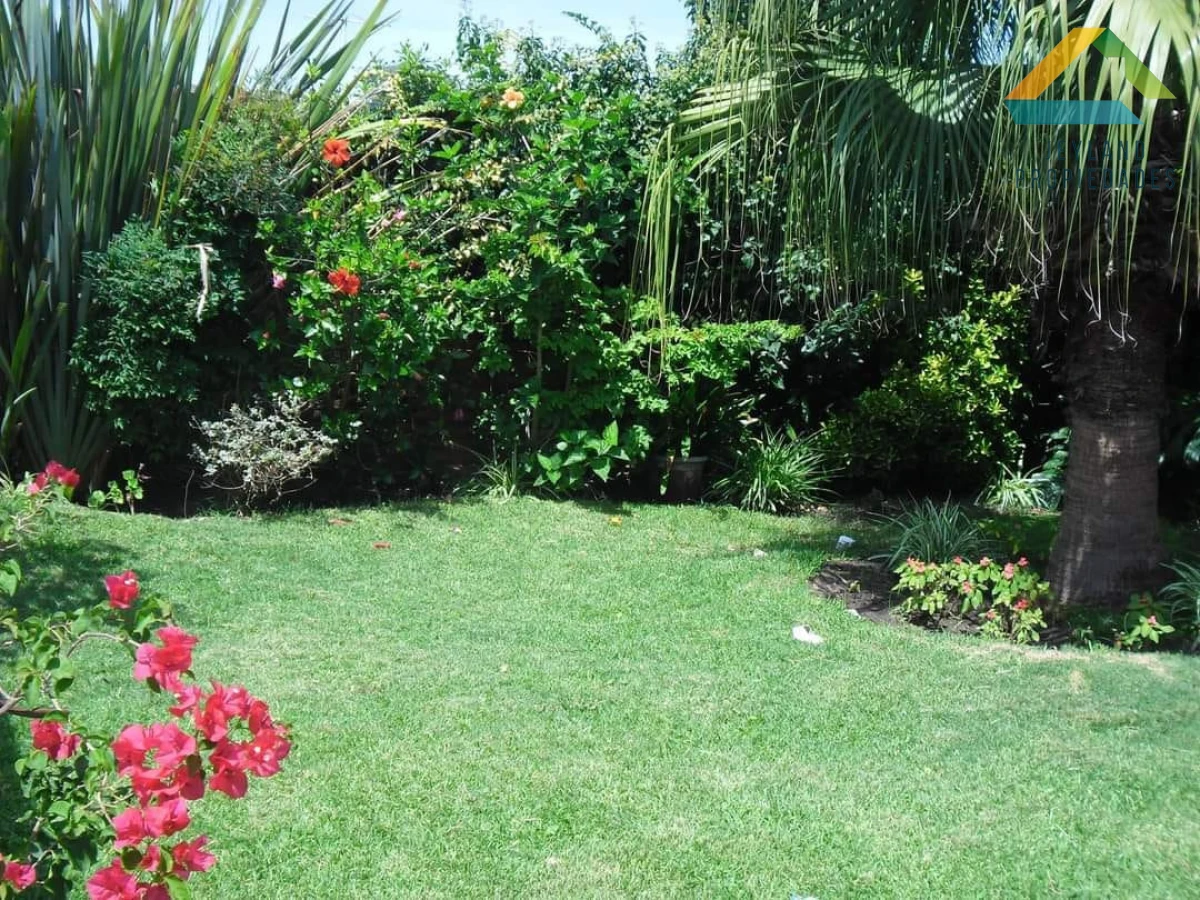 Casa ID.530 - SE VENDE CASA 4 DORMITORIOS CENTRO MALDONADO 