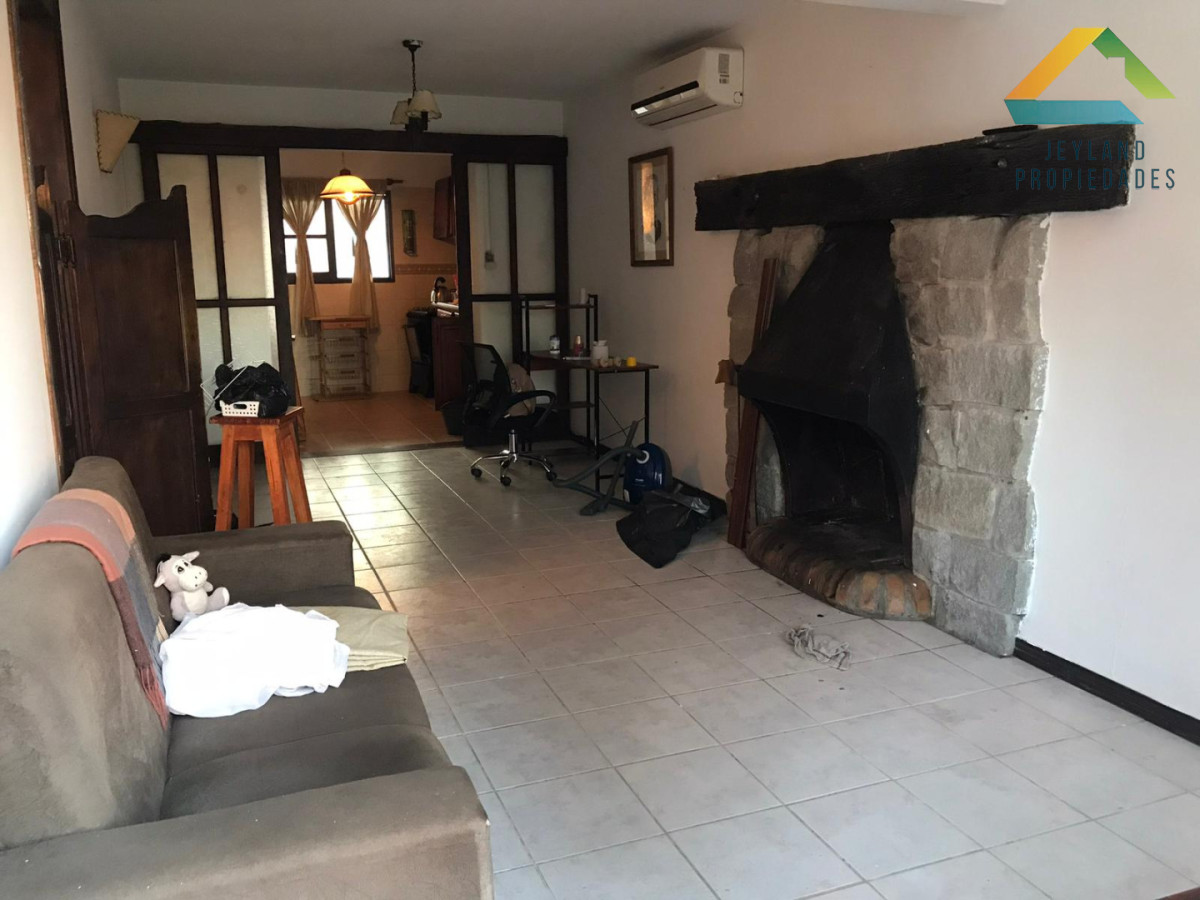 Casa ID.549 - SE VENDE VIVIENDA COVISANCAR 1, DE 3 DORMITORIOS SAN CARLOS 