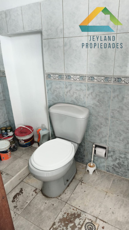 Casa ID.563 - SE VENDE CASA EN CENTRO DE SAN CARLOS - APTA PARA BANCO