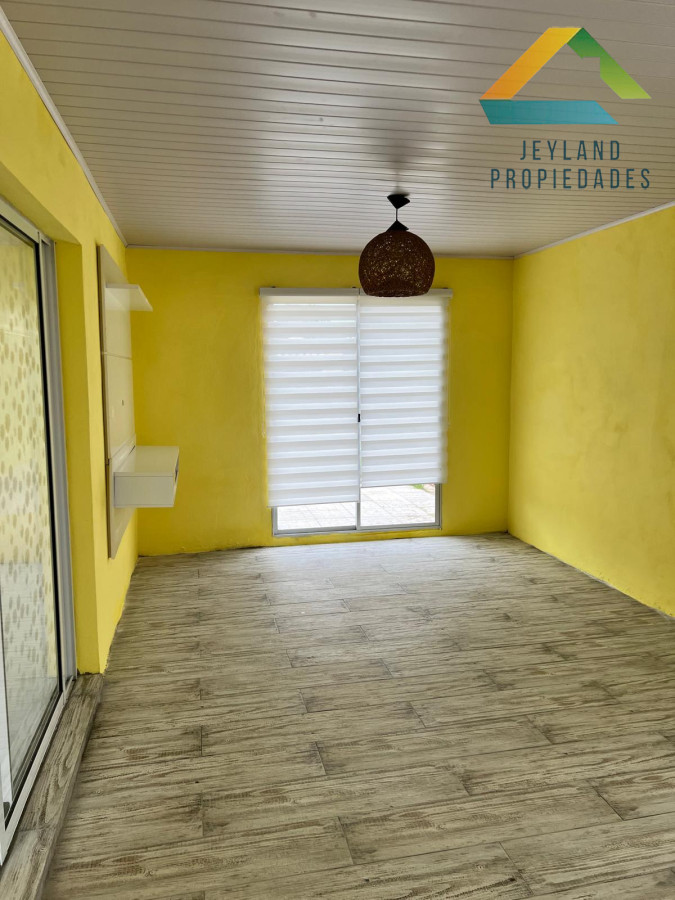Casa ID.174 - SE VENDE CASA EN BALNEARIO Bs As 3 DORMITORIOS