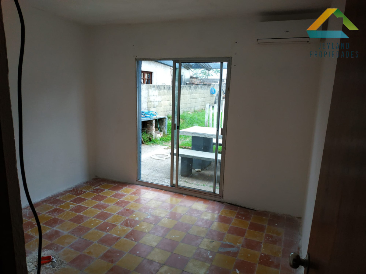 Casa ID.383 - SE VENDEN 3 CASAS EN EL MISMO PADRON, PIRIAPOLIS 