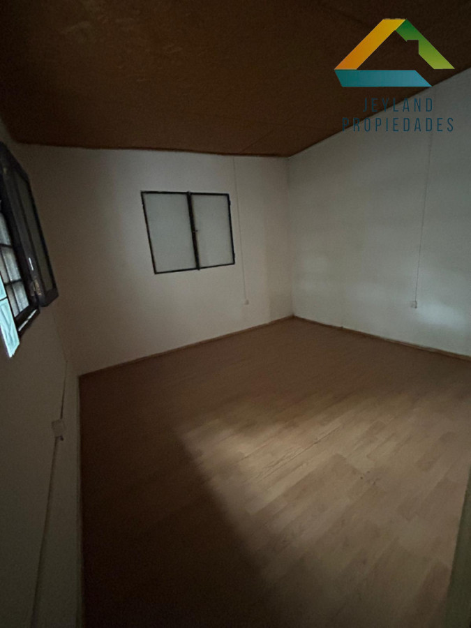 Casa ID.438 - SE VENDE CASA DE 2 DORMITORIOS 