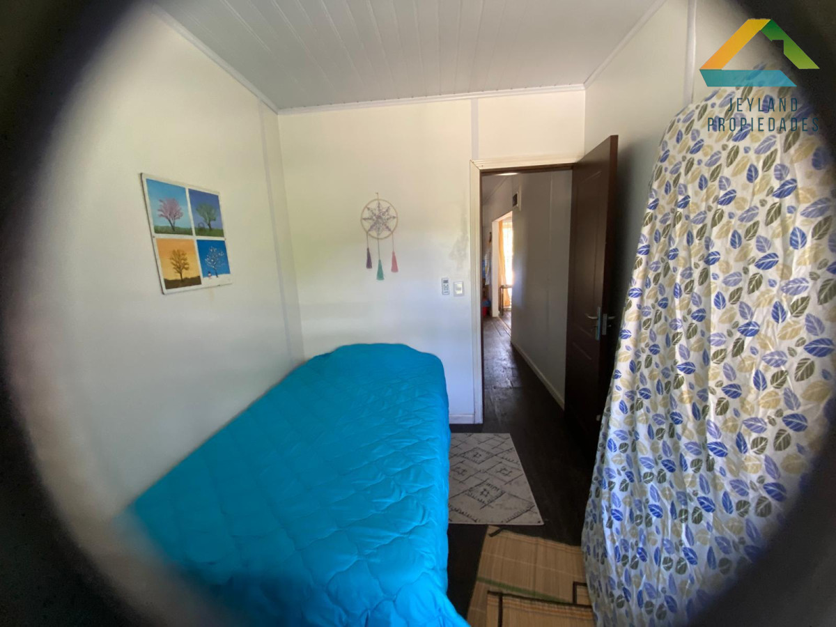 Casa ID.129 - SE VENDE CASA  3 DORMITORIOS EN BALNEARIO LA ESMERALDA