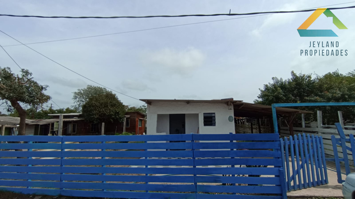 Casa ID.185 - SE VENDE PROPIEDAD EN BARRA DEL CHUY PUIMAYEN PARADA 18