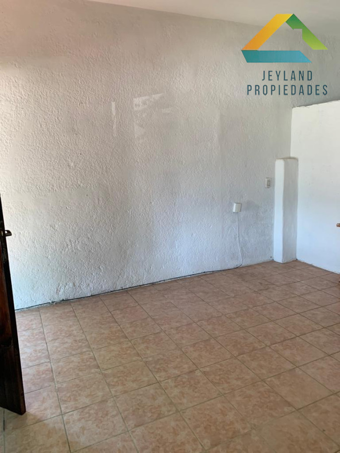 Casa ID.110 - SE VENDEN 3 PROPIEDADES INDEPENDIENTES MALDONADO NUEVO