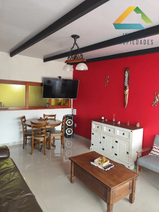 Casa ID.347 - SE VENDEN 2 CASA EN UN MISMO PADRON SAN CARLOS