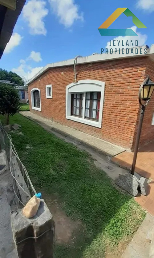 Casa ID.347 - SE VENDEN 2 CASA EN UN MISMO PADRON SAN CARLOS