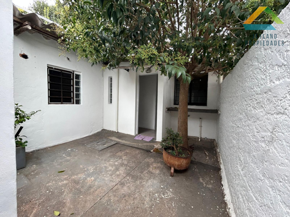 Casa ID.438 - SE VENDE CASA DE 2 DORMITORIOS 