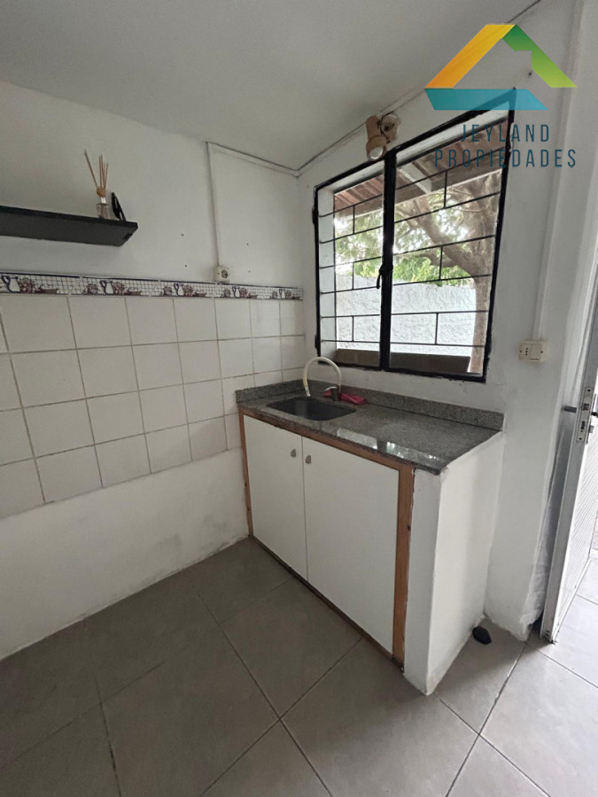 Casa ID.438 - SE VENDE CASA DE 2 DORMITORIOS 