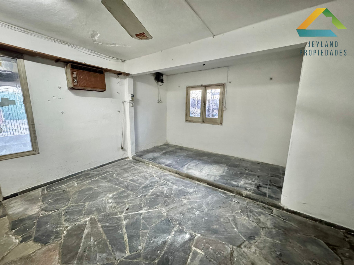 Casa ID.277 - SE VENDE CASA EN BARRIO LEONEL