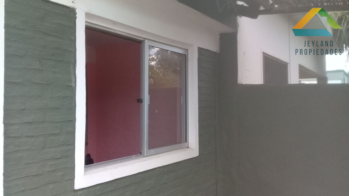 Casa ID.383 - SE VENDEN 3 CASAS EN EL MISMO PADRON, PIRIAPOLIS 