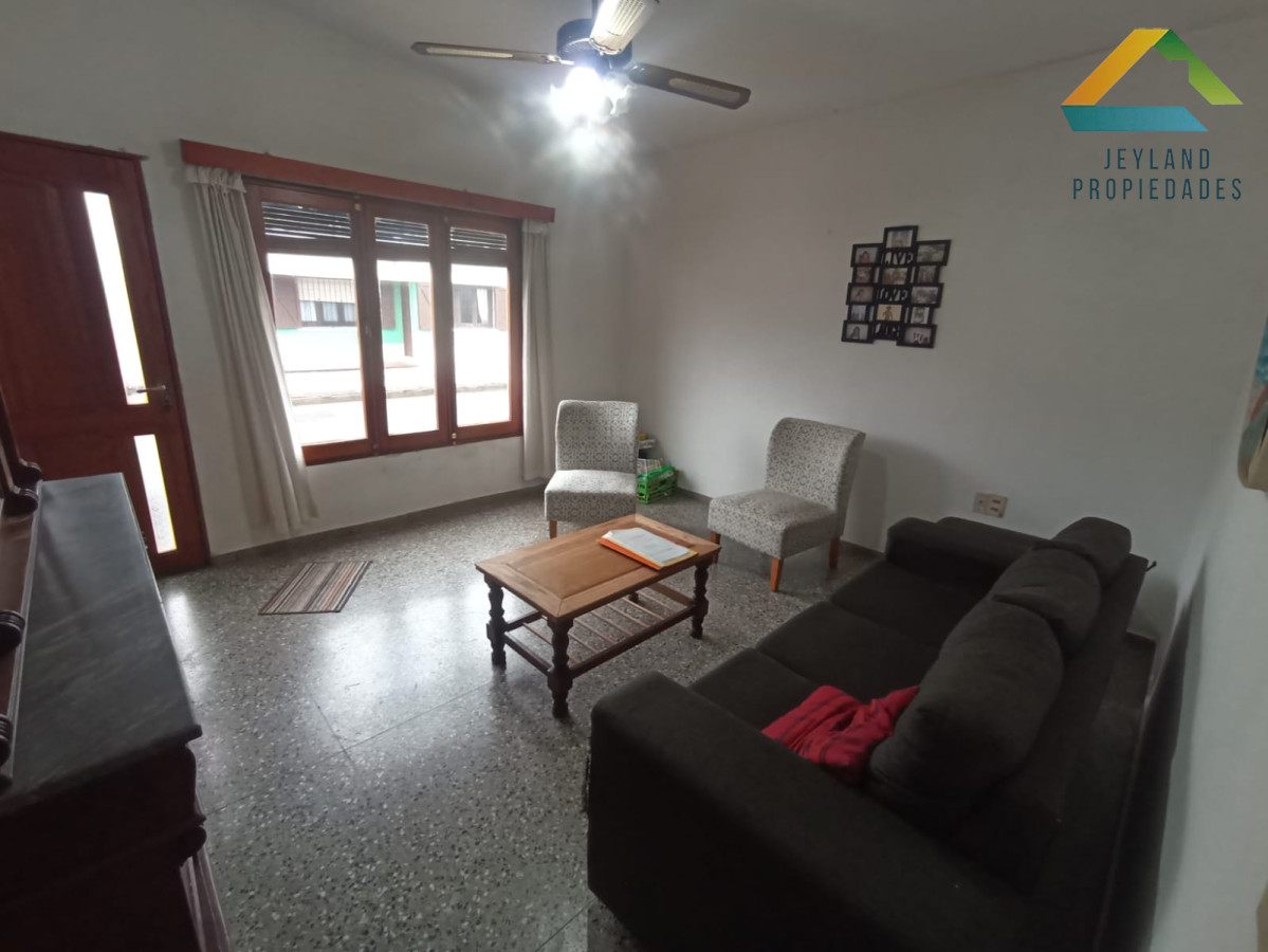 Casa ID.193 - SE VENDE CASA MAS APTO SAN CARLOS
