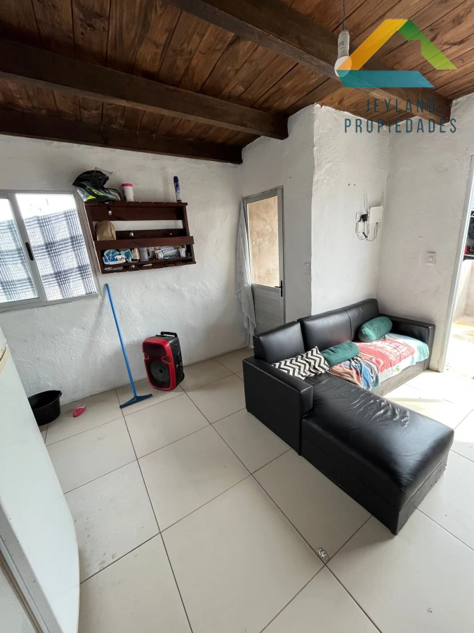 Casa ID.216 - SE VENDEN 3 PROPIEDADES EN UN MISMO PADRON