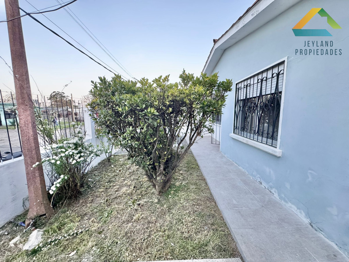 Casa ID.277 - SE VENDE CASA EN BARRIO LEONEL