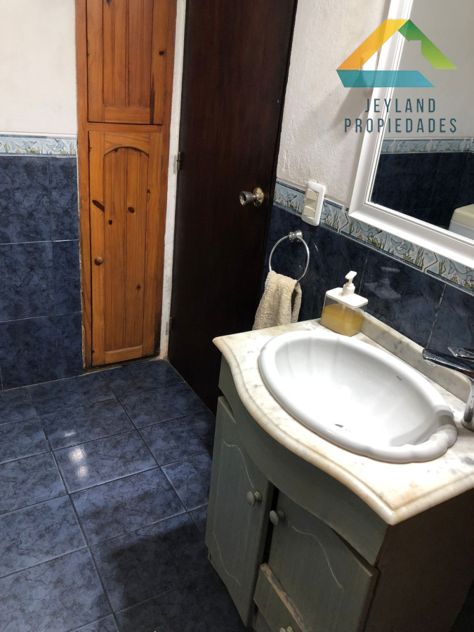 Casa ID.254 - SE VENDE CASA CENTRICA EN SAN CARLOS 