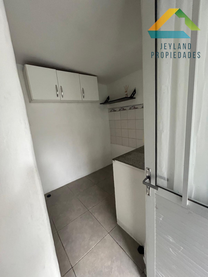 Casa ID.438 - SE VENDE CASA DE 2 DORMITORIOS 