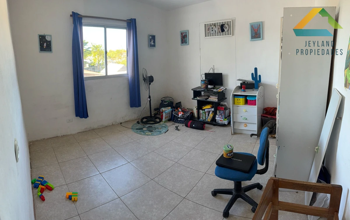 Casa ID.63 - SE VENDE CASA 3 DORMITORIOS EN BARRIO TREINTA Y TRES