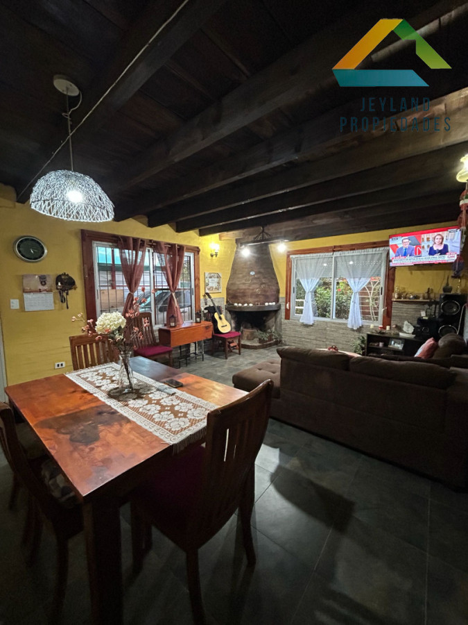 Casa ID.515 - SE VENDE CASA DE 3 DORMITORIOS SAN CARLOS 