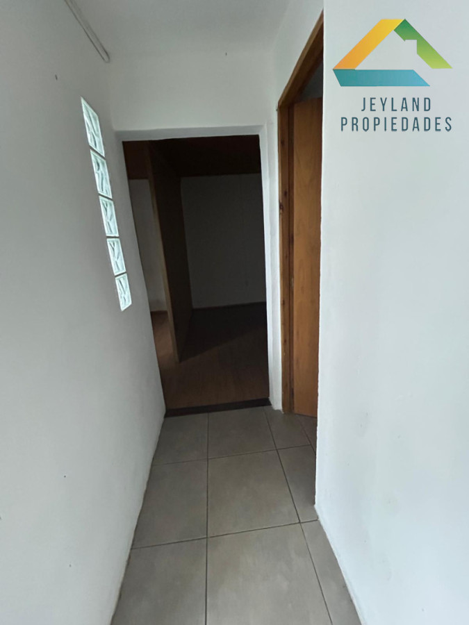 Casa ID.438 - SE VENDE CASA DE 2 DORMITORIOS 