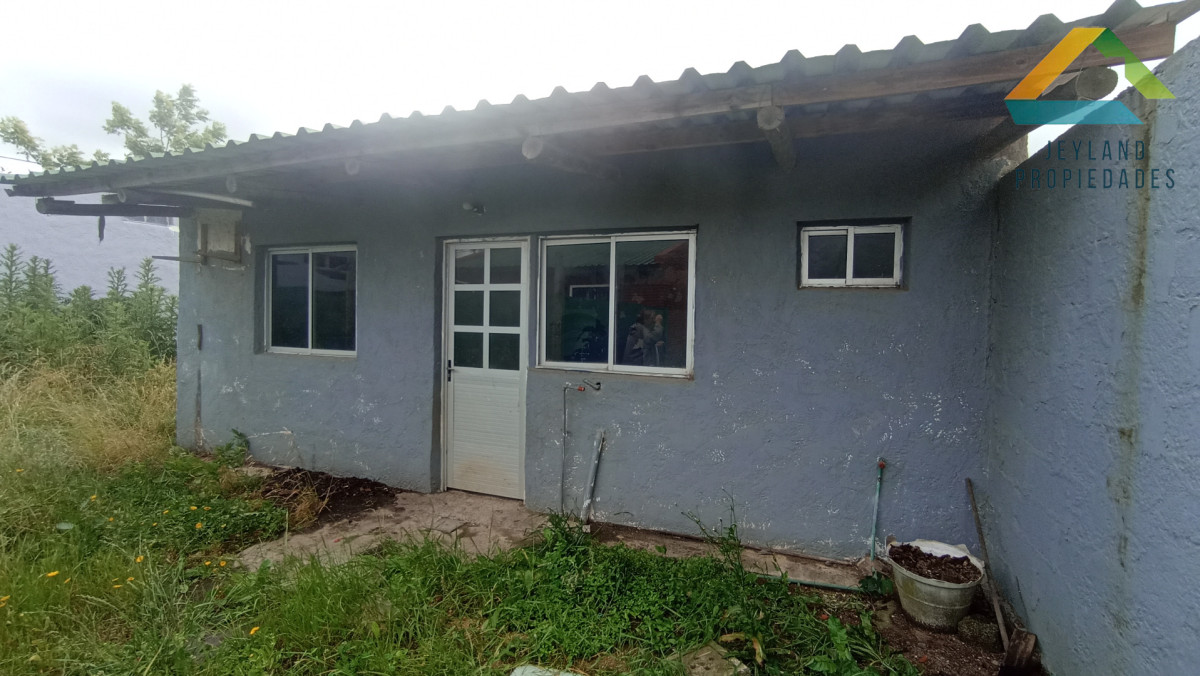 Casa ID.307 - SE VENDE CASA CON APARTAMENTO EN BARRIO MONTE HERMOSO