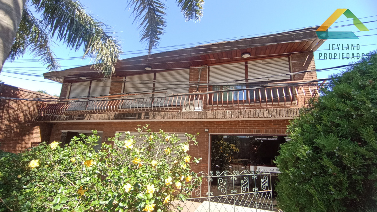 Casa ID.392 - SE ALQUILA CASA 5 DORMITORIOS EN BARRIO RIVERA