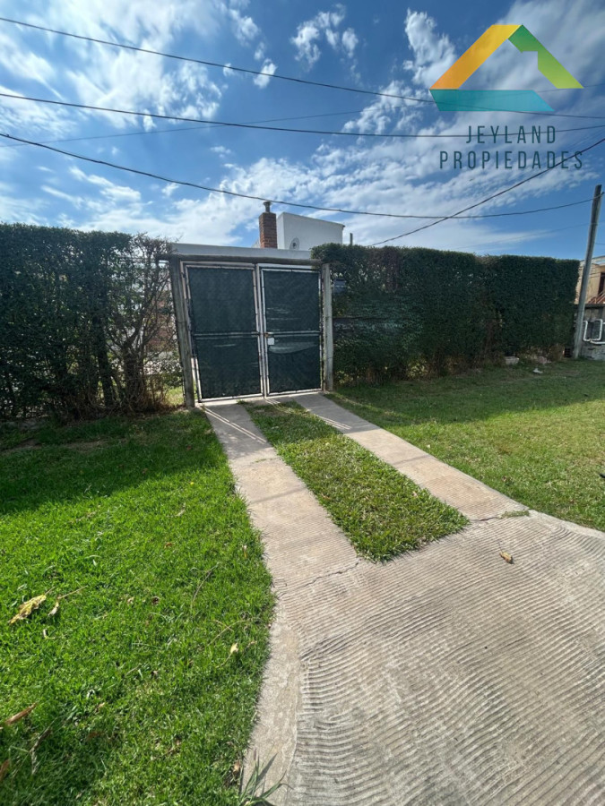 Casa ID.447 - SE ALQUILA CASA 1 DORM EN BARRIO LAS MARIAS