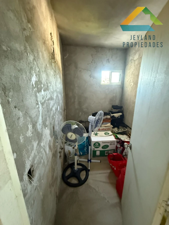Casa ID.63 - SE VENDE CASA 3 DORMITORIOS EN BARRIO TREINTA Y TRES