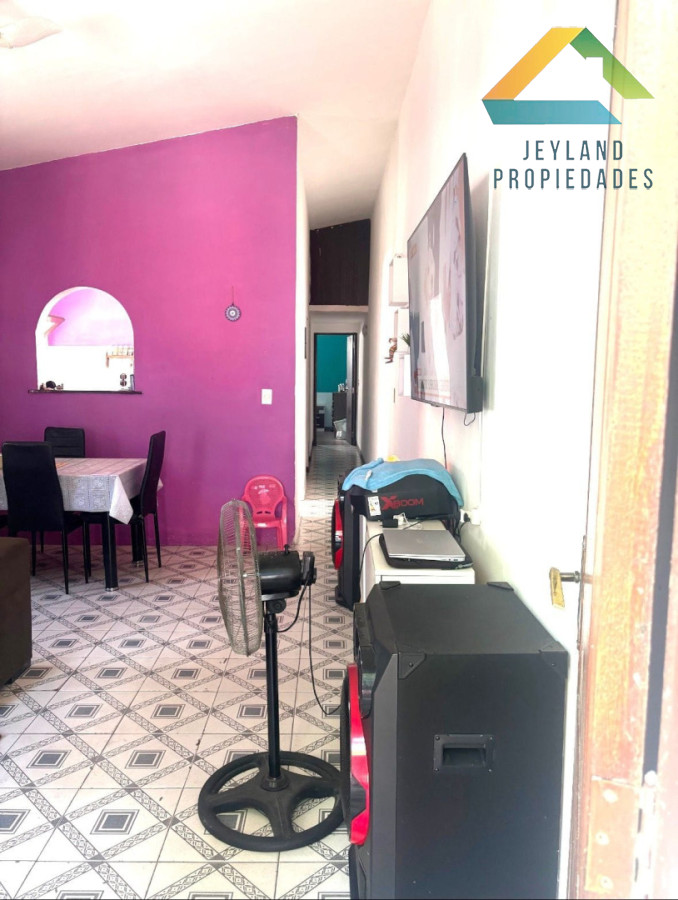 Casa ID.410 - SE VENDE CASA  PH EN BARRIO BIARRITZ
