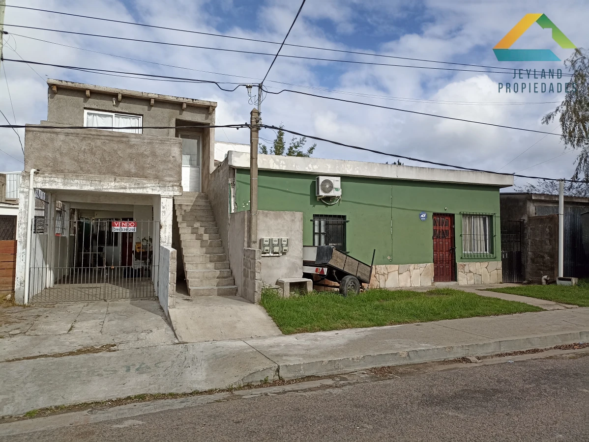 Casa ID.216 - SE VENDEN 3 PROPIEDADES EN UN MISMO PADRON