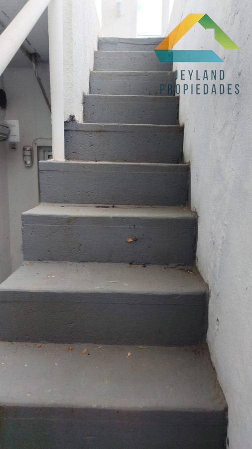Casa ID.563 - SE VENDE CASA EN CENTRO DE SAN CARLOS - APTA PARA BANCO