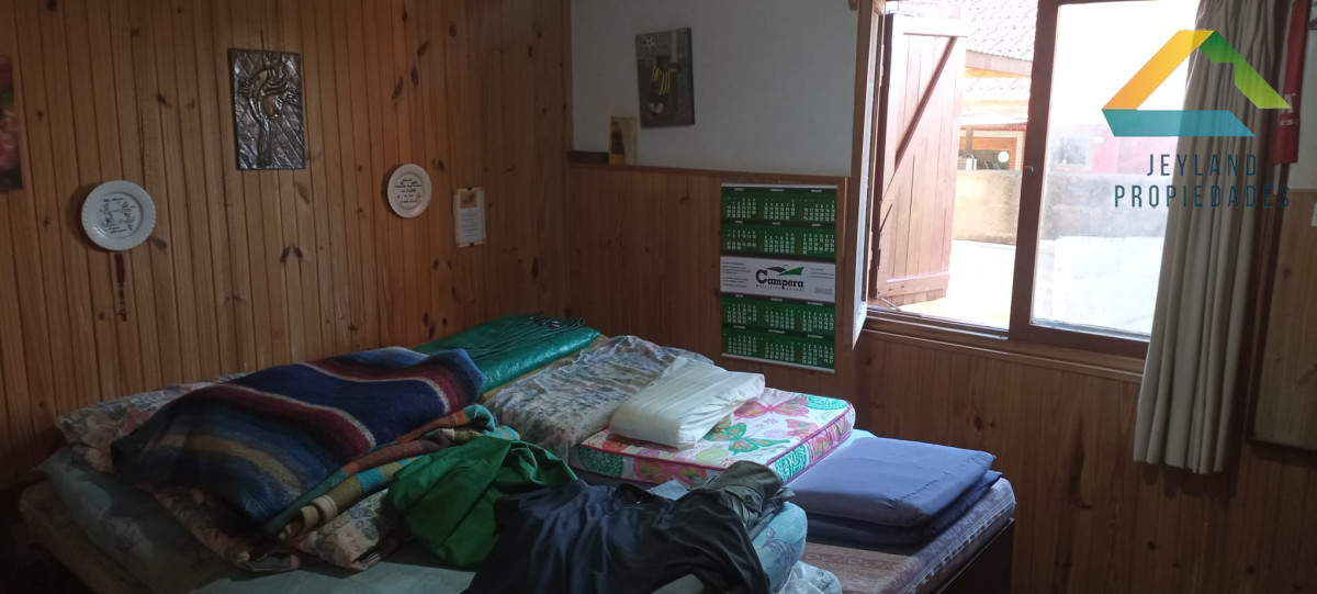 Casa ID.173 - SE VENDE CASA BARRIO BIARRITZ 