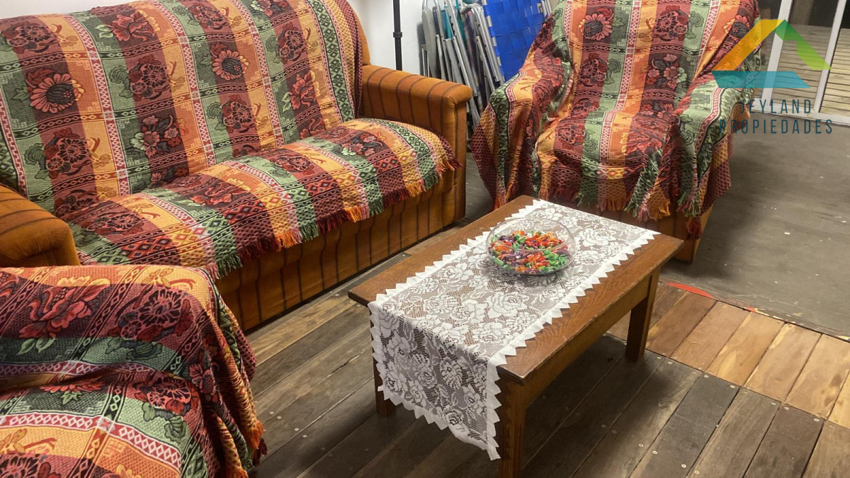 Casa ID.129 - SE VENDE CASA  3 DORMITORIOS EN BALNEARIO LA ESMERALDA