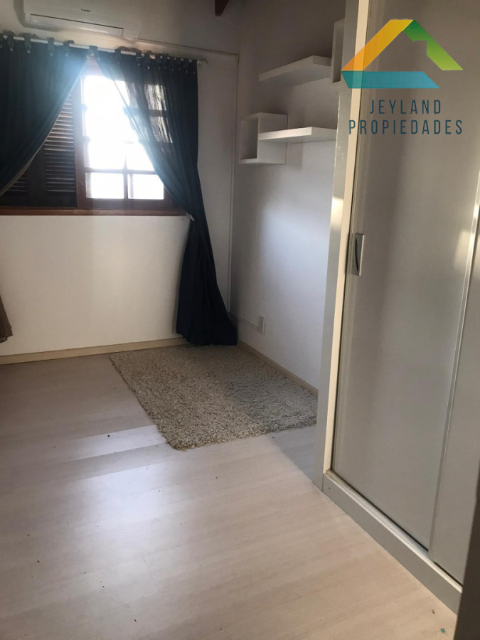 Casa ID.549 - SE VENDE VIVIENDA COVISANCAR 1, DE 3 DORMITORIOS SAN CARLOS 