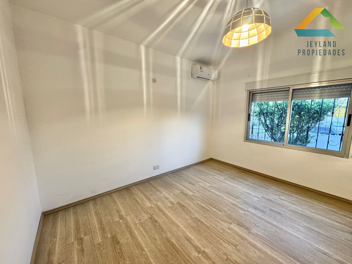 Casa ID.277 - SE VENDE CASA EN BARRIO LEONEL