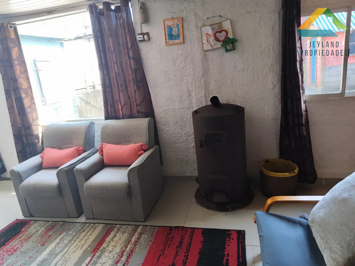 Casa ID.347 - SE VENDEN 2 CASA EN UN MISMO PADRON SAN CARLOS