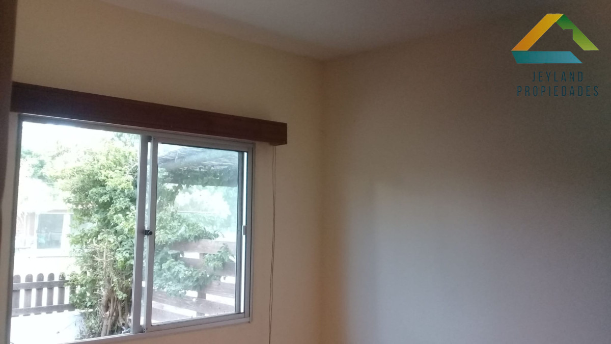 Casa ID.383 - SE VENDEN 3 CASAS EN EL MISMO PADRON, PIRIAPOLIS 