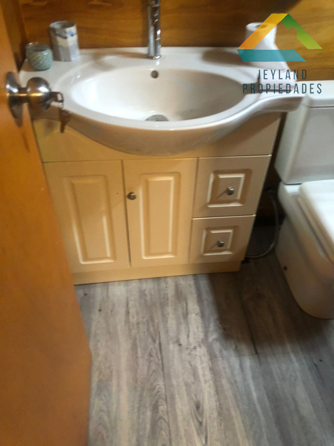 Casa ID.338 - SE  ALQUILA CASA CONTENEDOR CHACRAS DEL PINAR